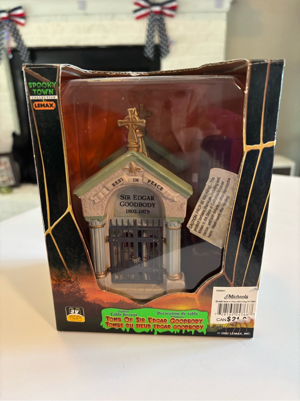 Lemax Spooky Town Collection - Tomb of Sir Edgar Goodbody (2002 Retired #24766)